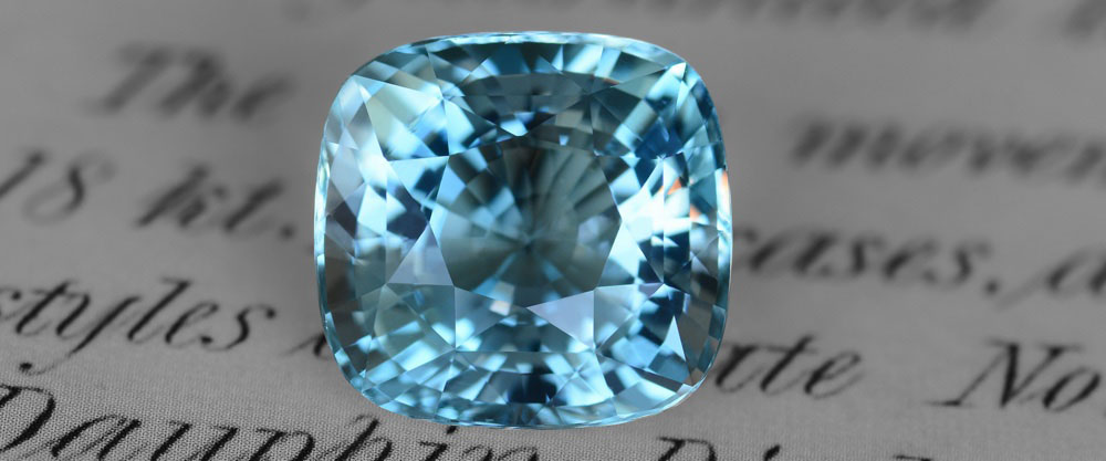 Драгоценные камни голубого цвета: названия, оттенки и отличительные характеристики