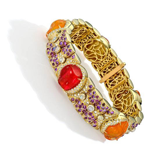Золотой браслет с огненными мексиканскими опалами, пурпурные сапфиры, лунные камни и бриллианты, Nicholas Varney