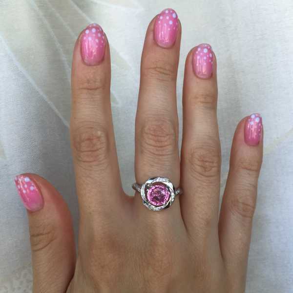 Кольцо с розовым сапфиром и бриллиантами купить