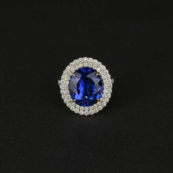 Кольцо с ярко-синим танзанитом и бриллиантами